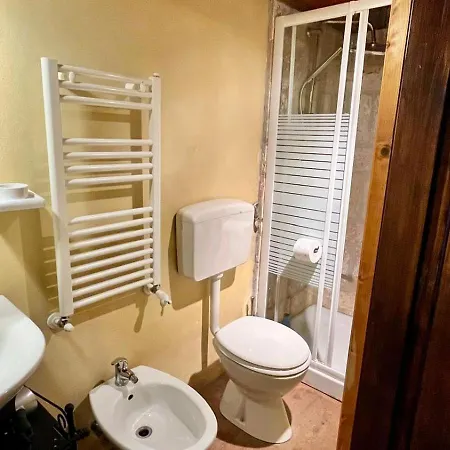 L'ape 4* Fogliano (Cascia)